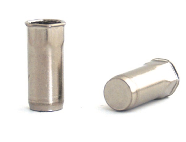 STÅL HALVHEX LÅGPROFIL SLUTEN